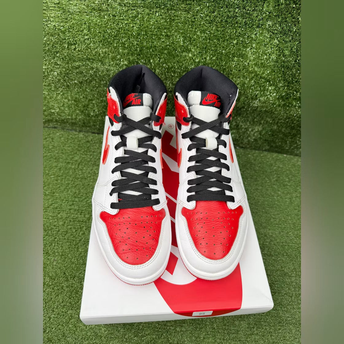 Used - Air Jordan 1 Retro High OG Heritage - US M 10 - detail 2